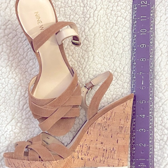 Nine West wedge sandals - Picture 4 of 5